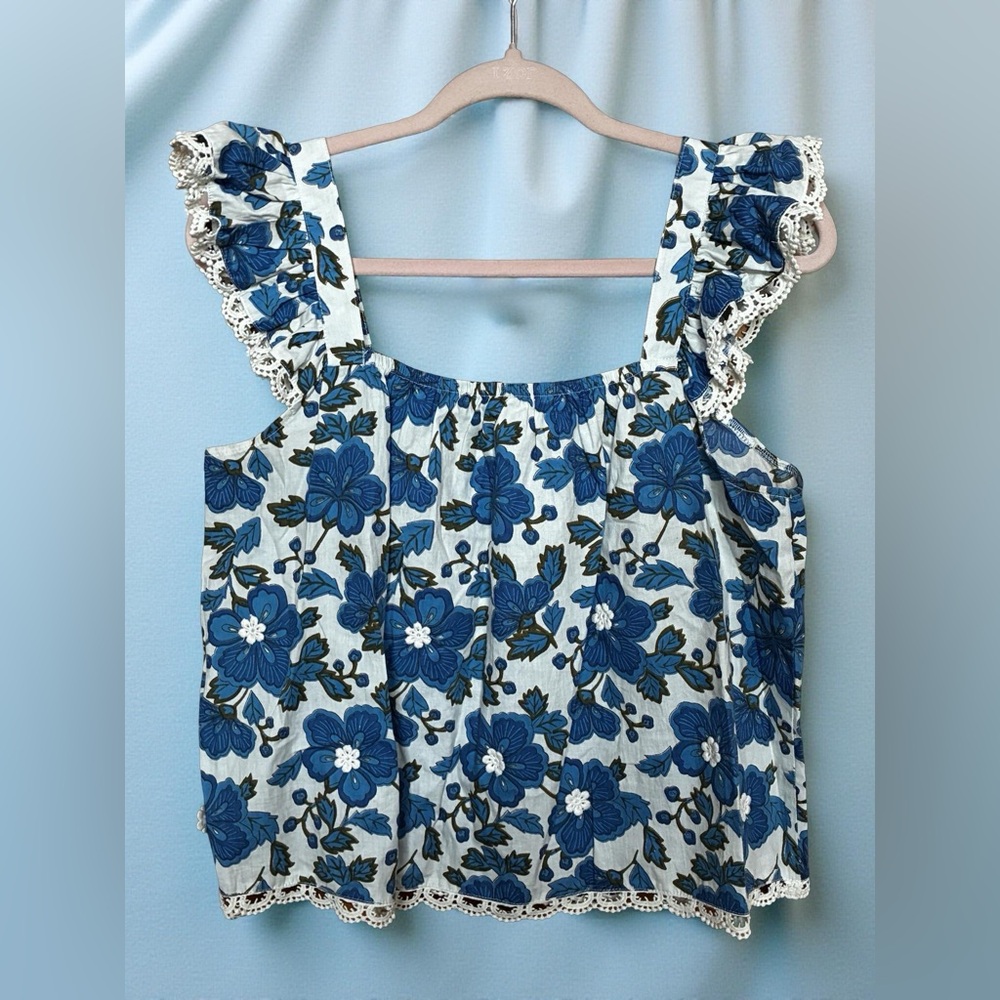 NWOT Floral Blue Ruffle Sleeveless Top